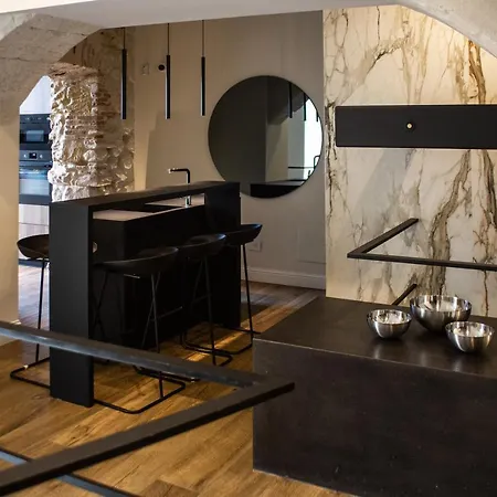 Palazzo Sulis House 펜션 칼리아리